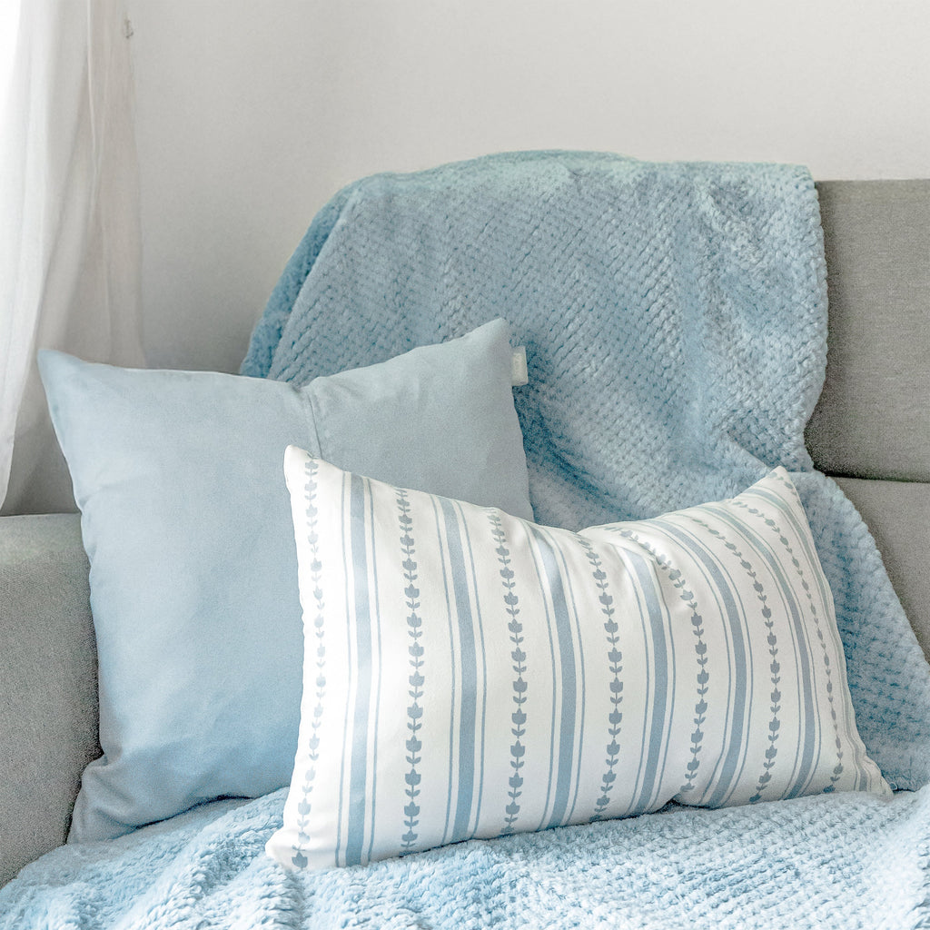 Coussin Kozy rectangle - Fleurs bleues